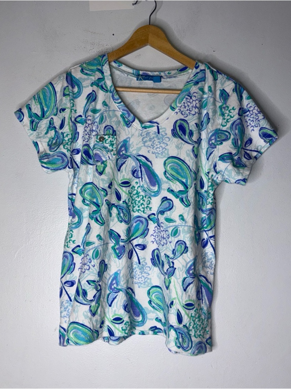 Fresh Produce Green Blue Abstract Short Sleeve Vneck Tshirt XL